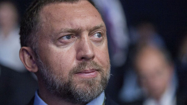 Дерипаска назвал повышение ЦБ ключевой ставки "атакой на доходы" россиян