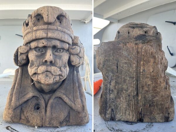 Нидерландские ловцы креветок выловили резную деревянную голову со старинного корабля